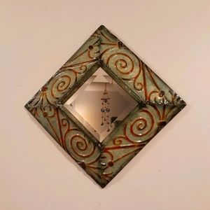 Wall decor mirror